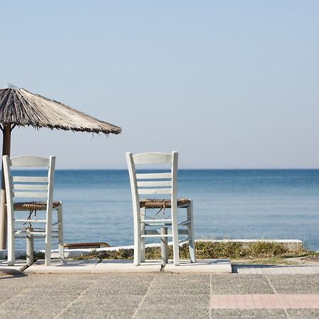Peraía Metaxa Seafront Apartment מראה חיצוני תמונה