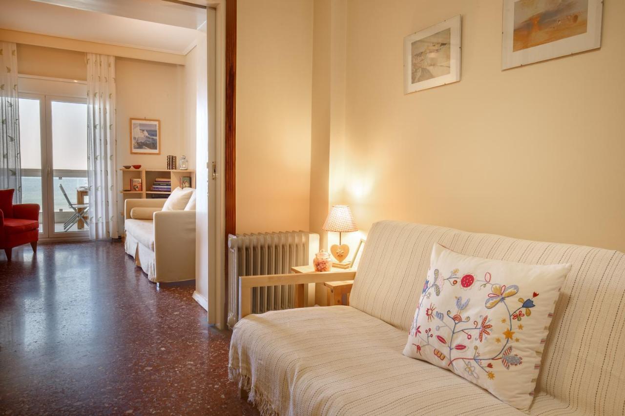 Peraía Metaxa Seafront Apartment מראה חיצוני תמונה