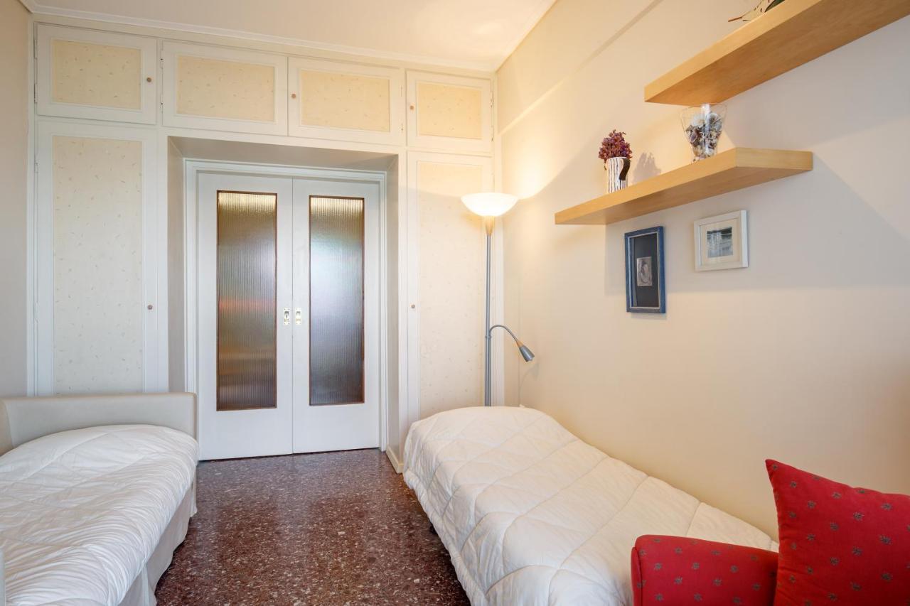 Peraía Metaxa Seafront Apartment מראה חיצוני תמונה
